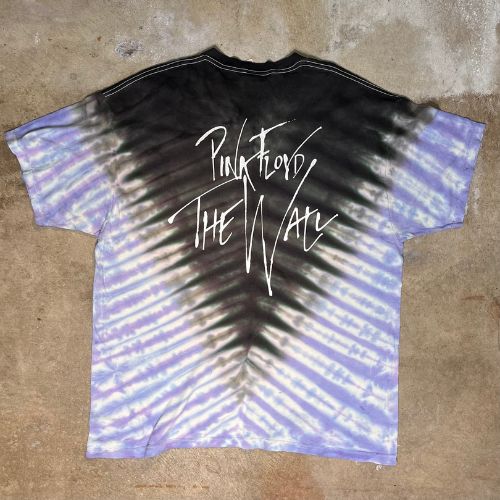 The Wall Sawtooth V-Dye